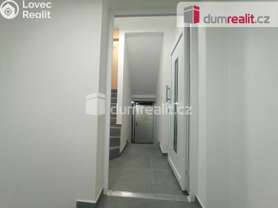 Pronájem bytu 2+1 Karlovy Vary, Lesní 255 č. 9