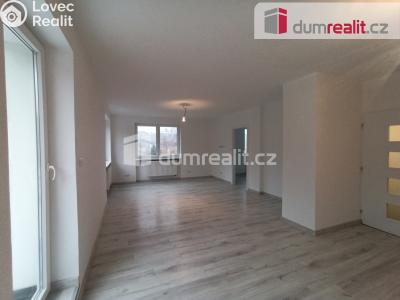 Pronájem bytu 2+1 Karlovy Vary, Lesní 255 č. 24