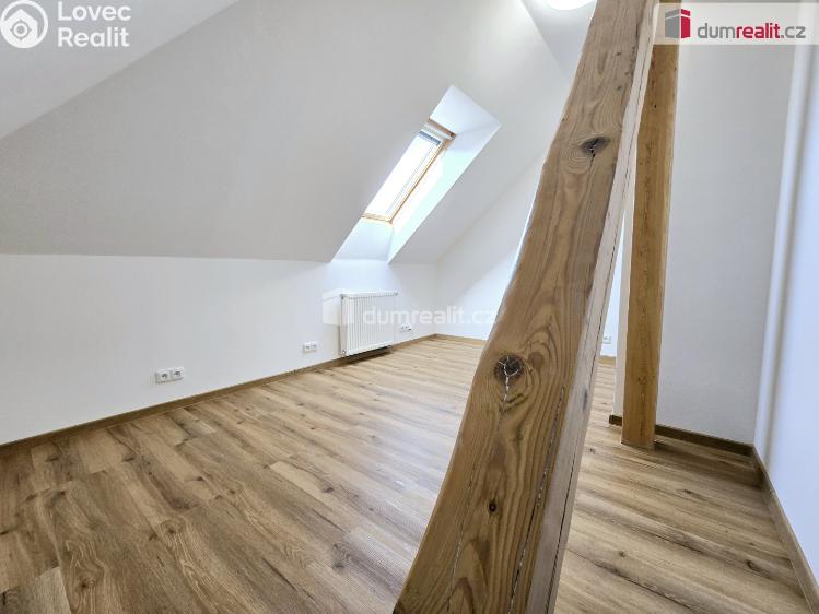 Pronájem bytu 3+KK Praha, V chaloupkách 338 č. 18