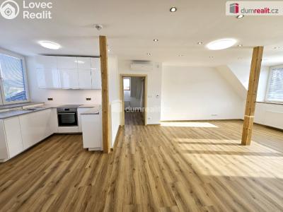 Pronájem bytu 3+KK Praha, V chaloupkách 338 č. 9