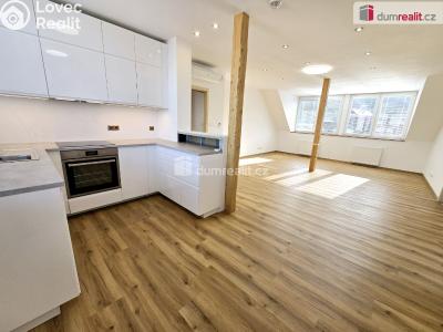 Pronájem bytu 3+KK Praha, V chaloupkách 338 č. 10