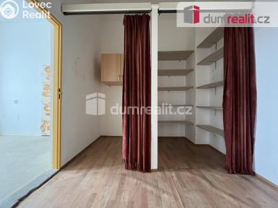 Pronájem obchodního prostoru České Budějovice, J. Opletala 926 č. 14