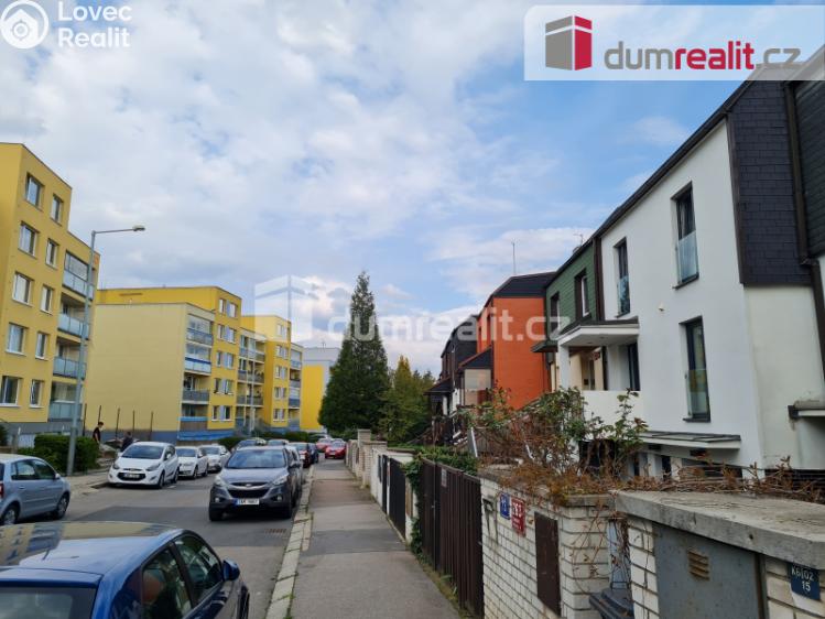 Pronájem bytu 2+KK Praha, Kloboukova 1239 č. 3