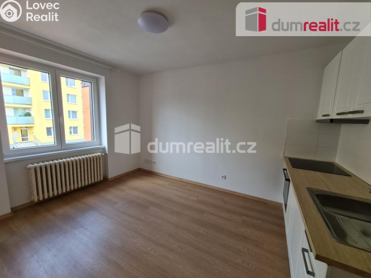 Pronájem bytu 2+KK Praha, Kloboukova 1239 č. 6