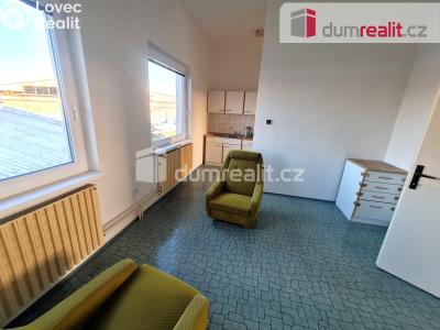 Prodej výrobní haly Uherčice č. 22