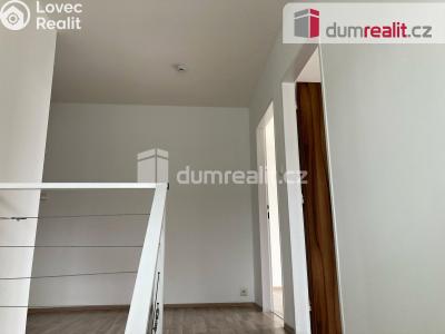 Pronájem rodinného domu Králův Dvůr, Na Dlouhých 456 č. 6