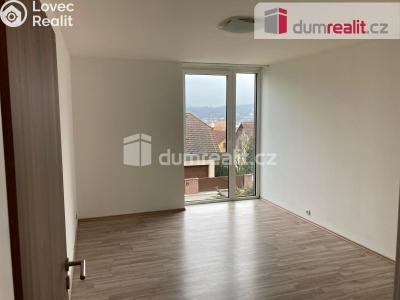 Pronájem rodinného domu Králův Dvůr, Na Dlouhých 456 č. 8