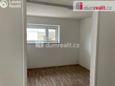 Pronájem rodinného domu Králův Dvůr, Na Dlouhých 456 č. 9