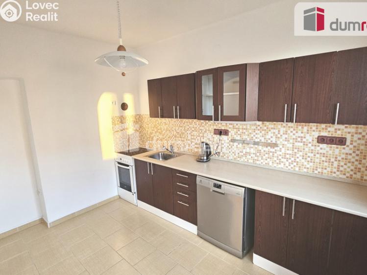 Prodej bytu 3+1 Kostelec nad Labem, Sokolská 0 č. 1