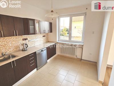 Prodej bytu 3+1 Kostelec nad Labem, Sokolská č. 3