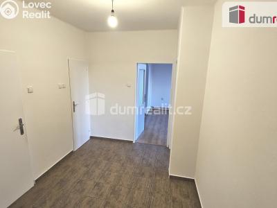 Prodej bytu 3+1 Kostelec nad Labem, Sokolská č. 14