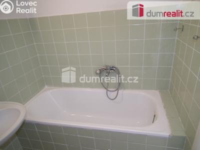 Prodej bytu 3+1 Kostelec nad Labem, Sokolská č. 17