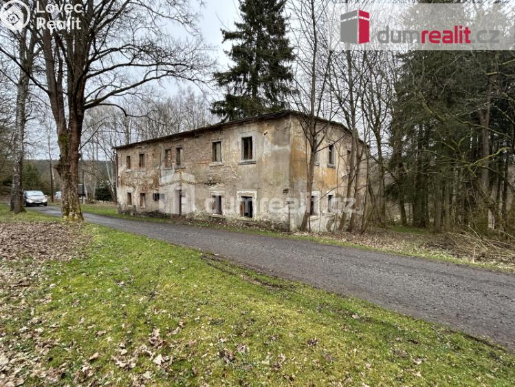 Prodej komerčního pozemku Luby č. 1