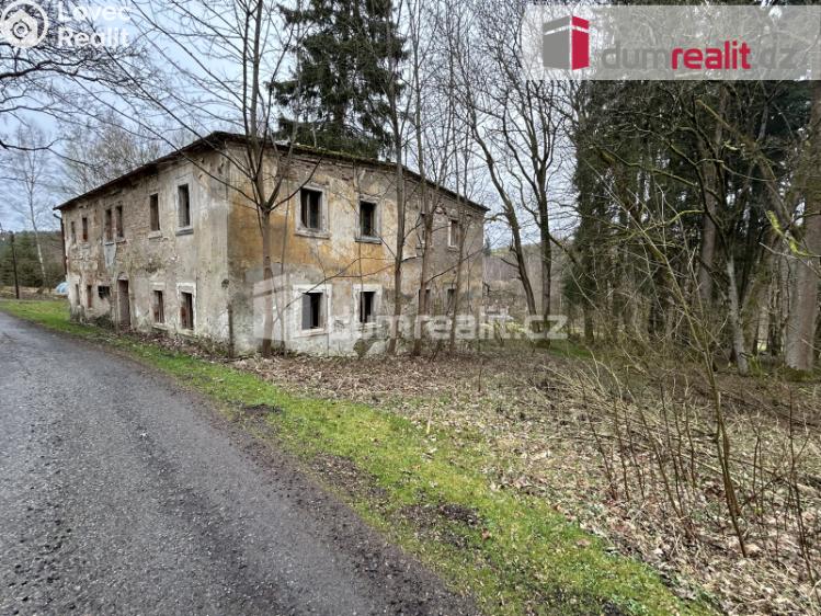 Prodej komerčního pozemku Luby č. 3