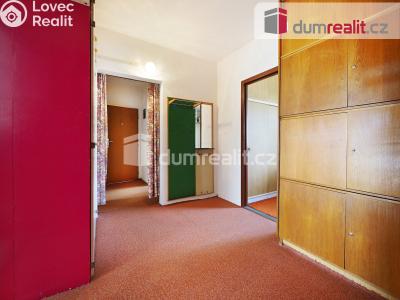 Prodej bytu 3+1 Chlumec, Alejní 271 č. 8