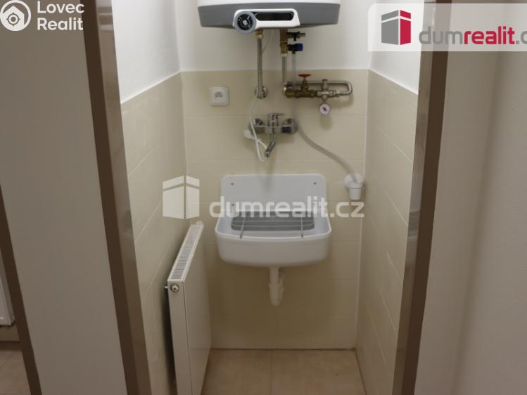 Pronájem obchodního prostoru Břeclav, náměstí T. G. Masaryka 46 č. 4