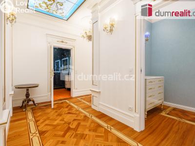 Prodej bytu 5+1 Karlovy Vary, nábřeží Jana Palacha 938 č. 20