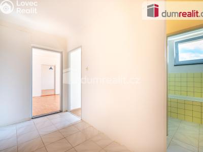 Prodej bytu 2+1 Lhenice, Netolická 272 č. 8