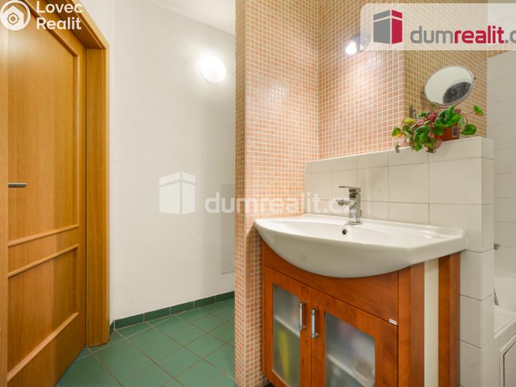 Prodej bytu 2+1 Praha, Kaplická 857 č. 9