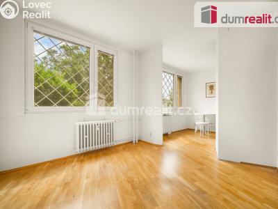 Prodej bytu 2+1 Praha, Kaplická 857 č. 4