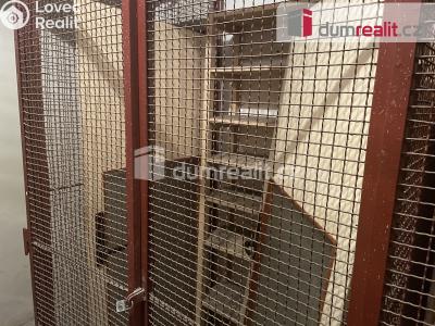 Pronájem bytu 1+1 Praha, Limuzská 528 č. 15