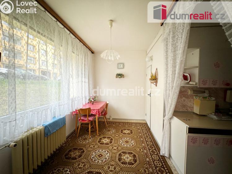 Pronájem bytu 2+1 Chlumec, Krokova 212 č. 3