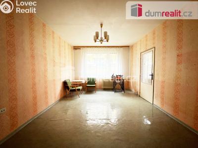 Pronájem bytu 2+1 Chlumec, Krokova 212 č. 4