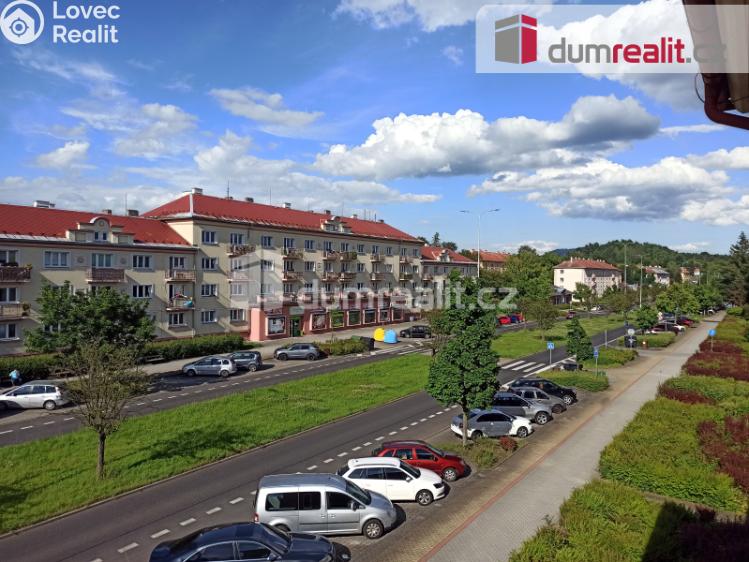 Pronájem bytu 2+1 Ostrov, Hlavní třída 736 č. 4