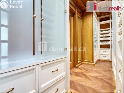 Prodej bytu 5+1 Karlovy Vary, U Imperiálu 2116 č. 8