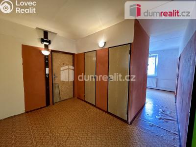 Prodej bytu 2+1 Chodov, Husova 982 č. 5