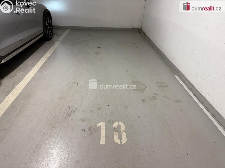 Pronájem bytu 1+KK Praha, Nuselská 1545 č. 8