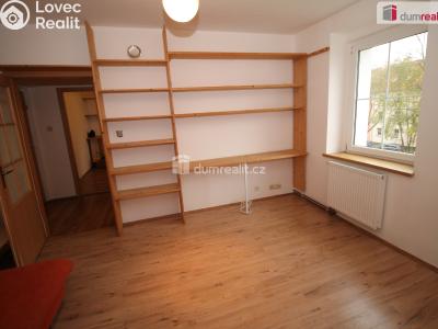 Prodej bytu 2+1 Cheb, Riegerova 1076 č. 6