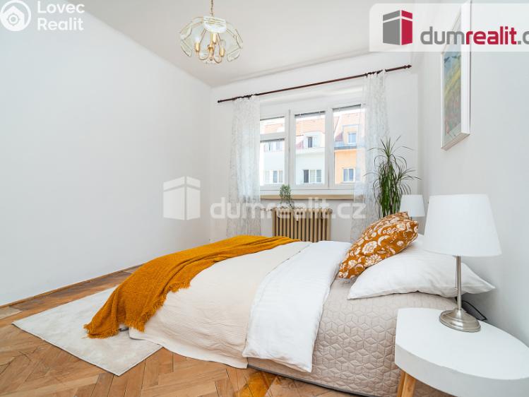 Prodej bytu 3+1 Praha, U svobodárny 1070 č. 9