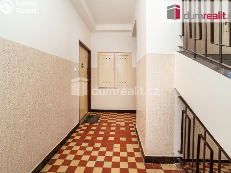 Prodej bytu 3+1 Praha, U svobodárny 1070 č. 27