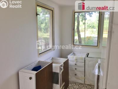 Prodej chaty Praha, Za sokolovnou č. 10