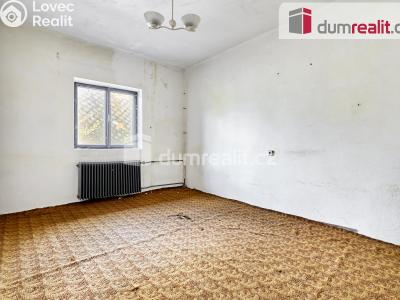 Prodej komerční nemovitosti Bečov nad Teplou, nám. 5. května 15 č. 4