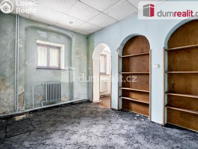 Prodej komerční nemovitosti Bečov nad Teplou, nám. 5. května 15 č. 10