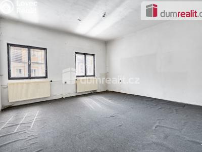 Prodej komerční nemovitosti Bečov nad Teplou, nám. 5. května 15 č. 14