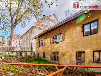 Prodej komerční nemovitosti Bečov nad Teplou, nám. 5. května 15 č. 20