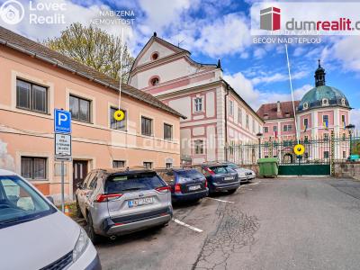 Prodej komerční nemovitosti Bečov nad Teplou, nám. 5. května 15 č. 21