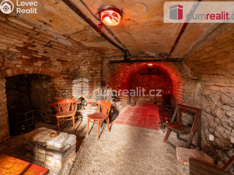 Prodej komerční nemovitosti Mikulov, Brněnská 343 č. 4