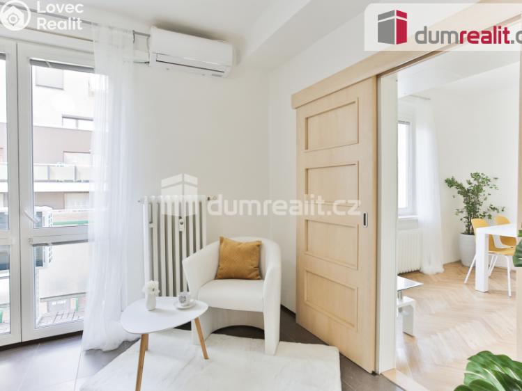 Prodej bytu 3+1 Praha, Čimická 1003 č. 6
