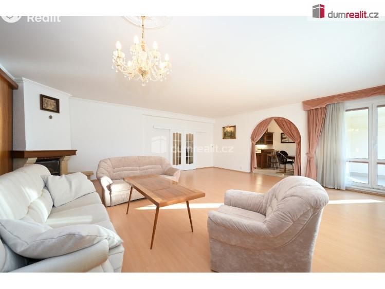 Prodej bytu 3+1 Praha, náměstí Josefa Machka 1218 č. 4