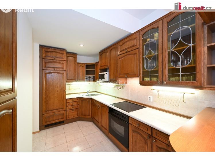 Prodej bytu 3+1 Praha, náměstí Josefa Machka 1218 č. 12