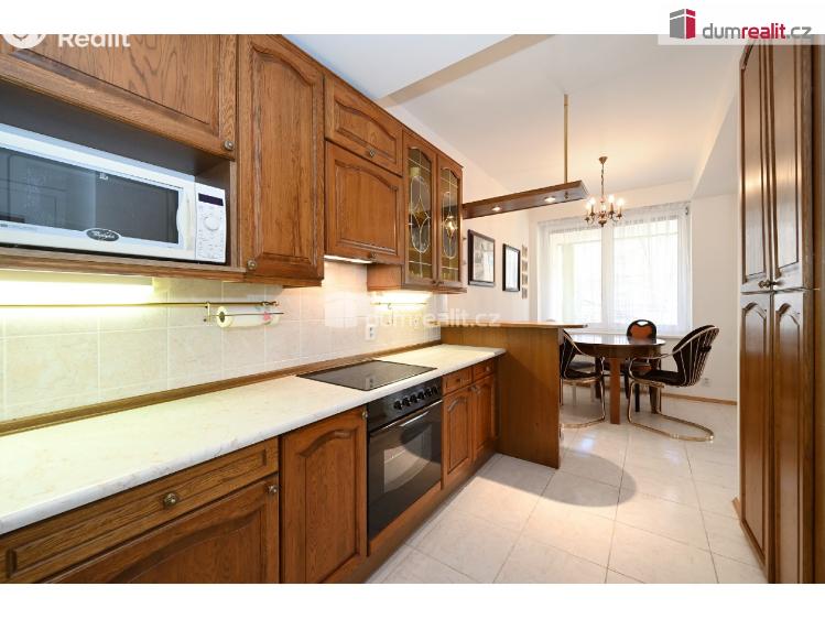 Prodej bytu 3+1 Praha, náměstí Josefa Machka 1218 č. 13