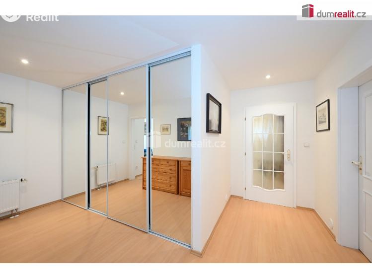 Prodej bytu 3+1 Praha, náměstí Josefa Machka 1218 č. 20