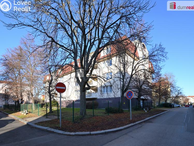 Prodej bytu 3+1 Praha, náměstí Josefa Machka 1218 č. 44