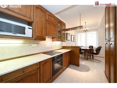 Prodej bytu 3+1 Praha, náměstí Josefa Machka 1218 č. 13