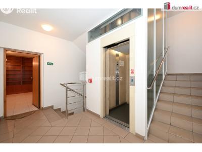 Prodej bytu 3+1 Praha, náměstí Josefa Machka 1218 č. 34