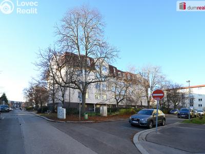 Prodej bytu 3+1 Praha, náměstí Josefa Machka 1218 č. 45